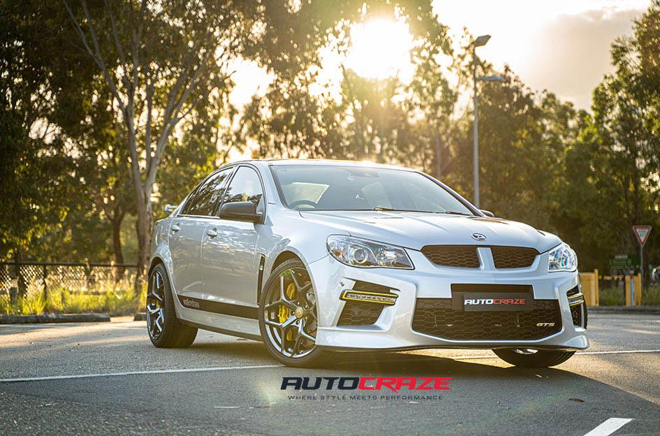 HOLDEN-HSV-GTS-DOMINATE-GUNMETAL